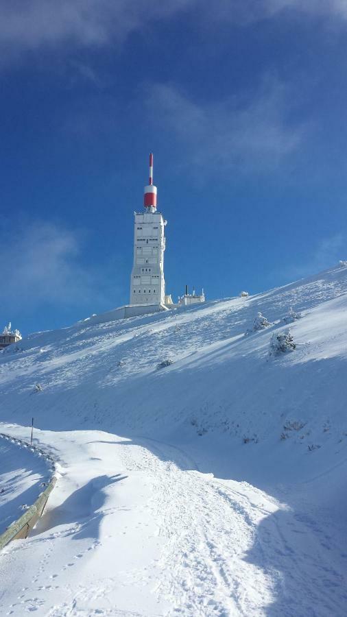 Hotel Le Petit Ventoux Malaucène Exterior foto